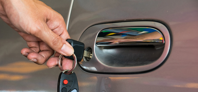 Car door lock repair in August